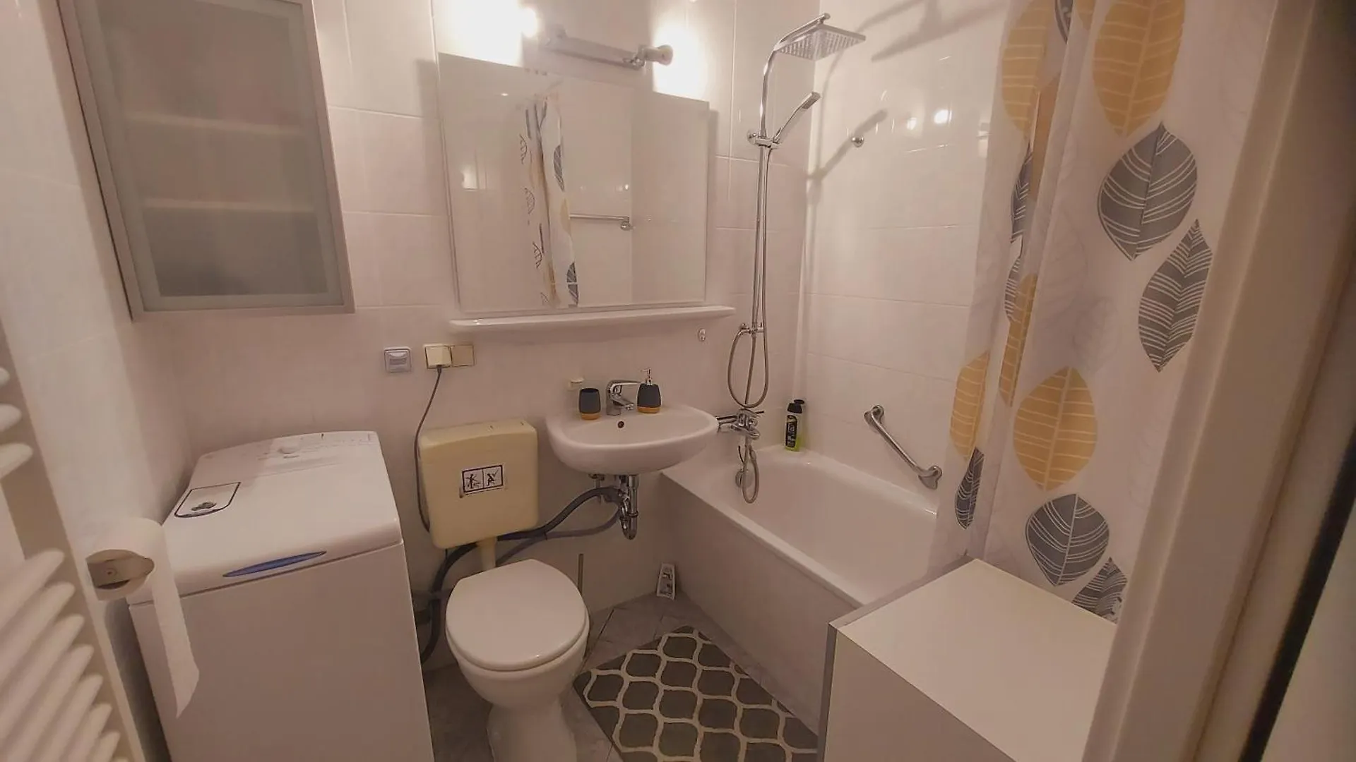 Fewo Am Hauptbahnhof Dresden Apartment